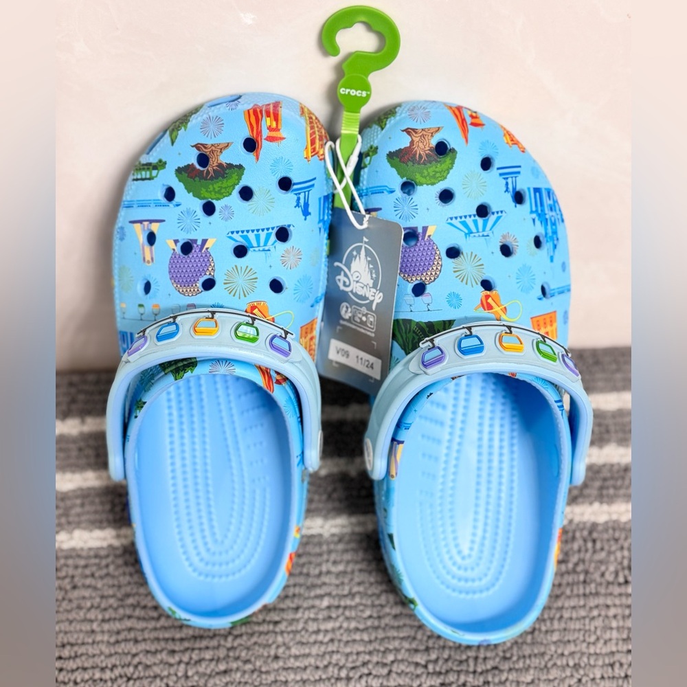 Disney Parks Walt Disney World Crocs M7/W9
